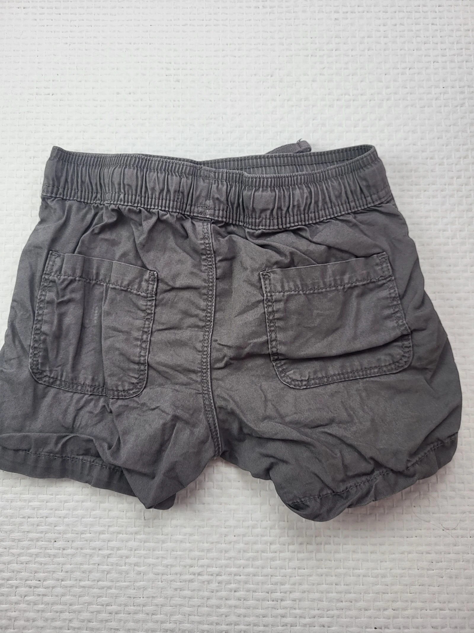 Short de lona gris antracita Primark – 3/4 años (104 cm) – photo 2
